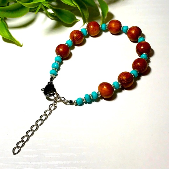 Lovely Bayong Wood and Masai Bead Bracelet and Earrings Set - Picture 8 of 8